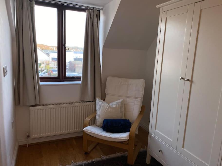 Breaks - Ambrose Apartment